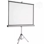 TRIPOD 72″X72″ PROJECTOR SCREEN